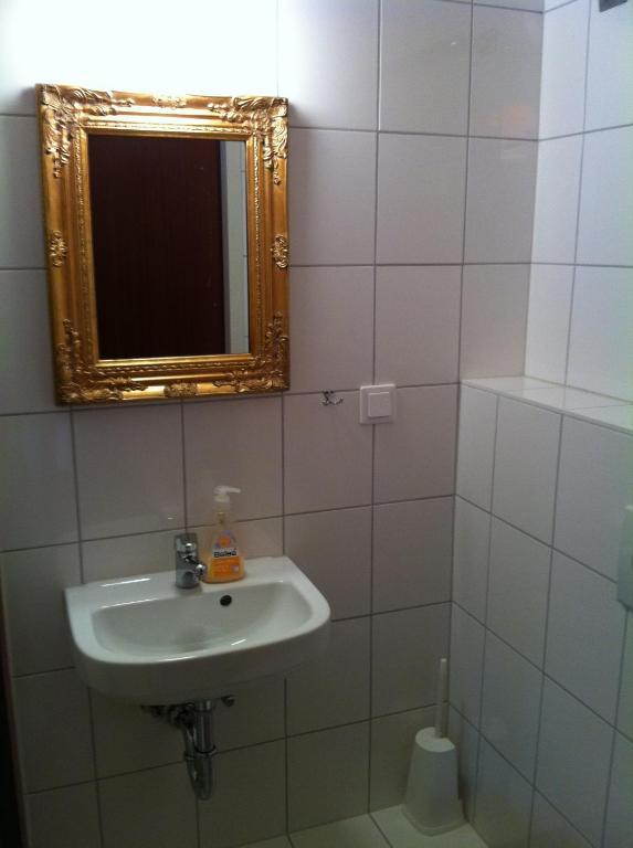 Weltempfaenger Backpacker Hostel Cologne Room photo
